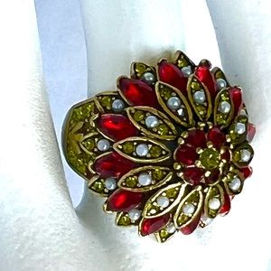 Heidi Daus “The Queen’s Garden” Swarovski Crystals ring, Size 8 EUC